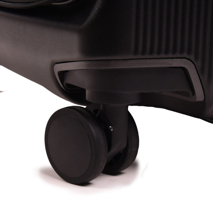 front-black-wheel