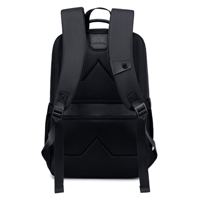 00670-black-back