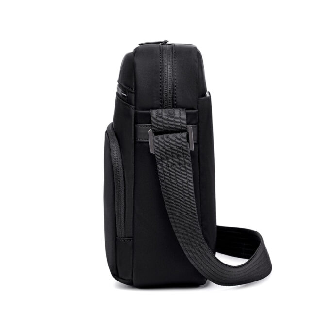 00831-black-4