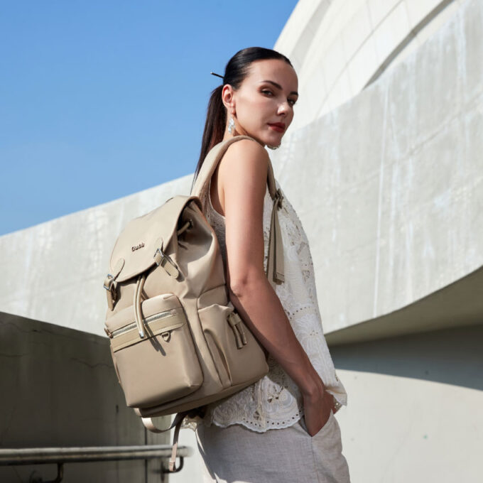 00951-khaki-model